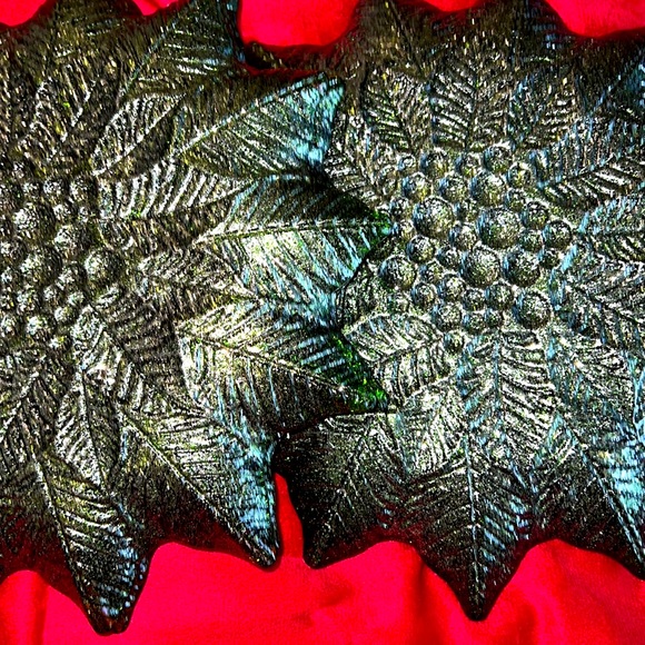 Akcam Holiday Green Christmas Poinsettia 9 Plates Akcam Turkish